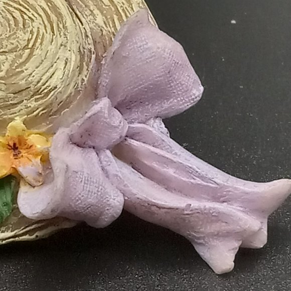 Vintage Resin Hat Flowers Bow Pin Brooch - Picture 4 of 5